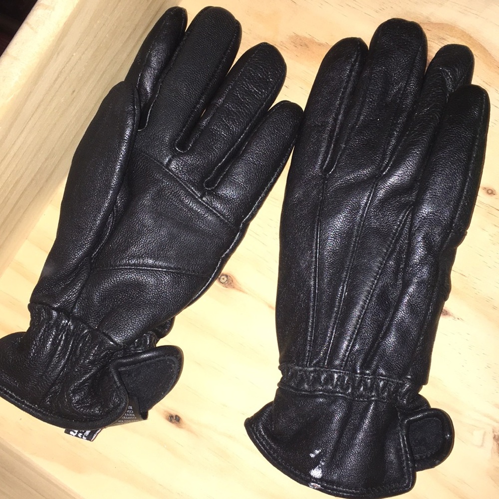 Black leather gloves